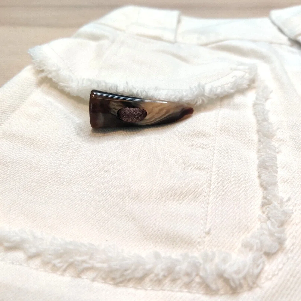 Derek Lam 10 Crosby Womens Horn-Toggle Shorts Size 6 White High Rise Frayed 3" - Picture 6 of 16